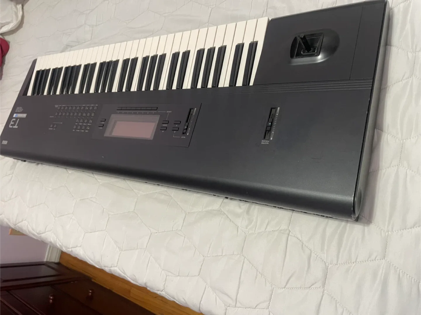 Korg T3 Synthesizer Keyboard image indicator(6)