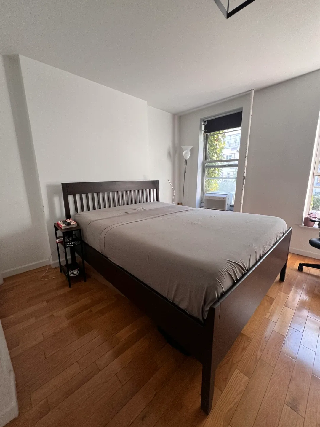 IKEA Hemnes Full Size Bed Frame image indicator(2)