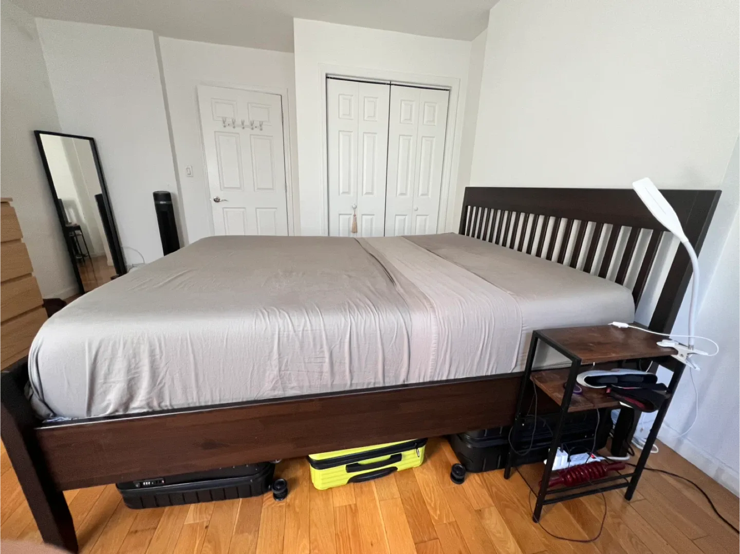 IKEA Hemnes Full Size Bed Frame image indicator(3)