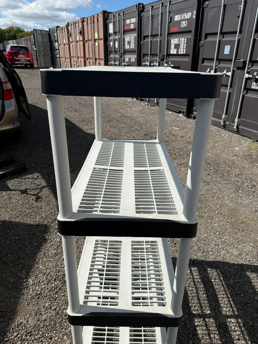 White Plastic Shelf Unit image indicator(4)