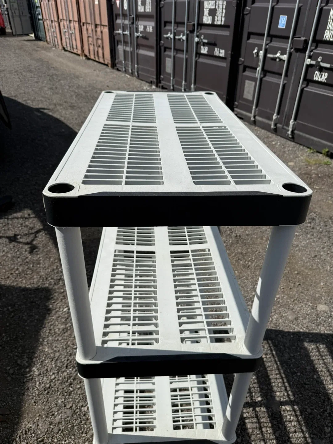 White Plastic Shelf Unit image indicator(3)