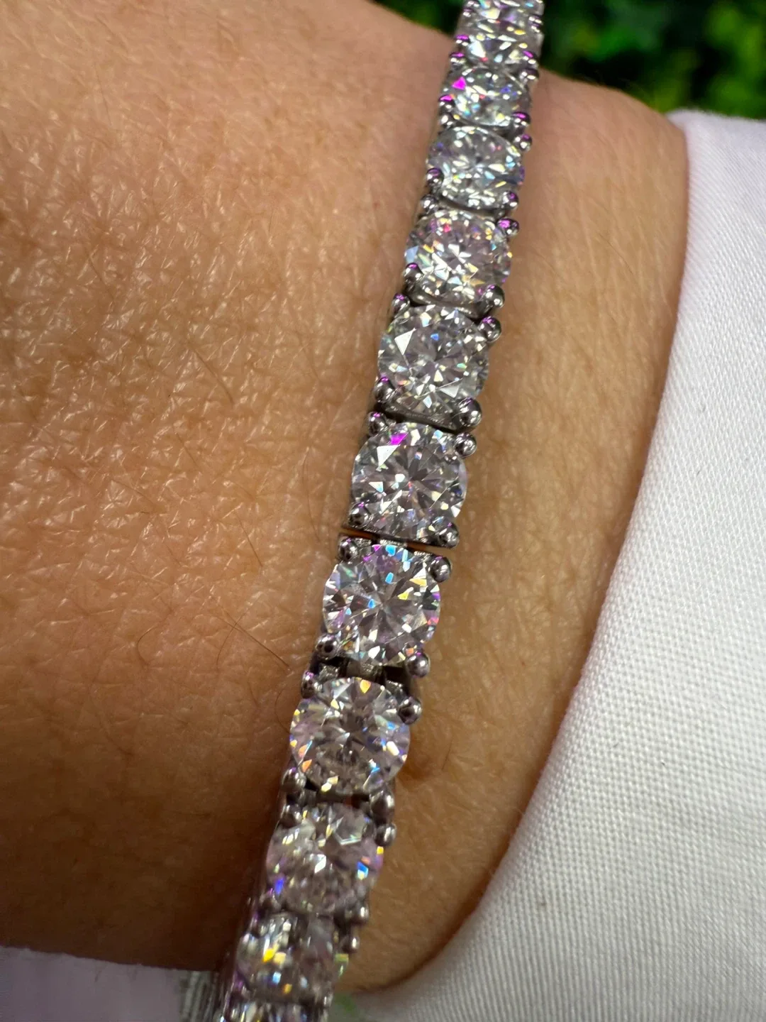 Silver Moissanite Diamond-like Tennis Bracelet image indicator(4)