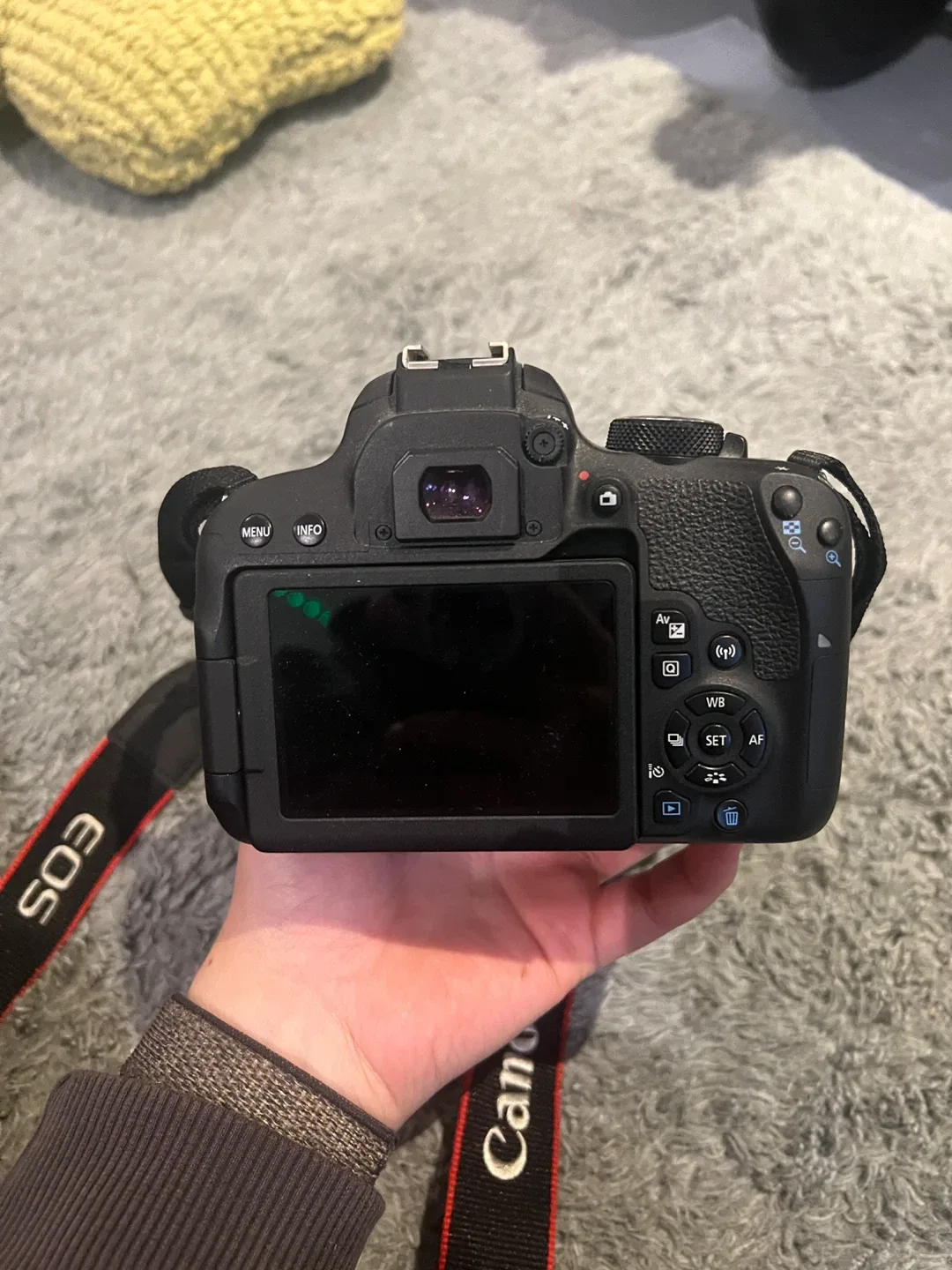 Canon EOS Rebel T7i DSLR Camera image indicator(4)