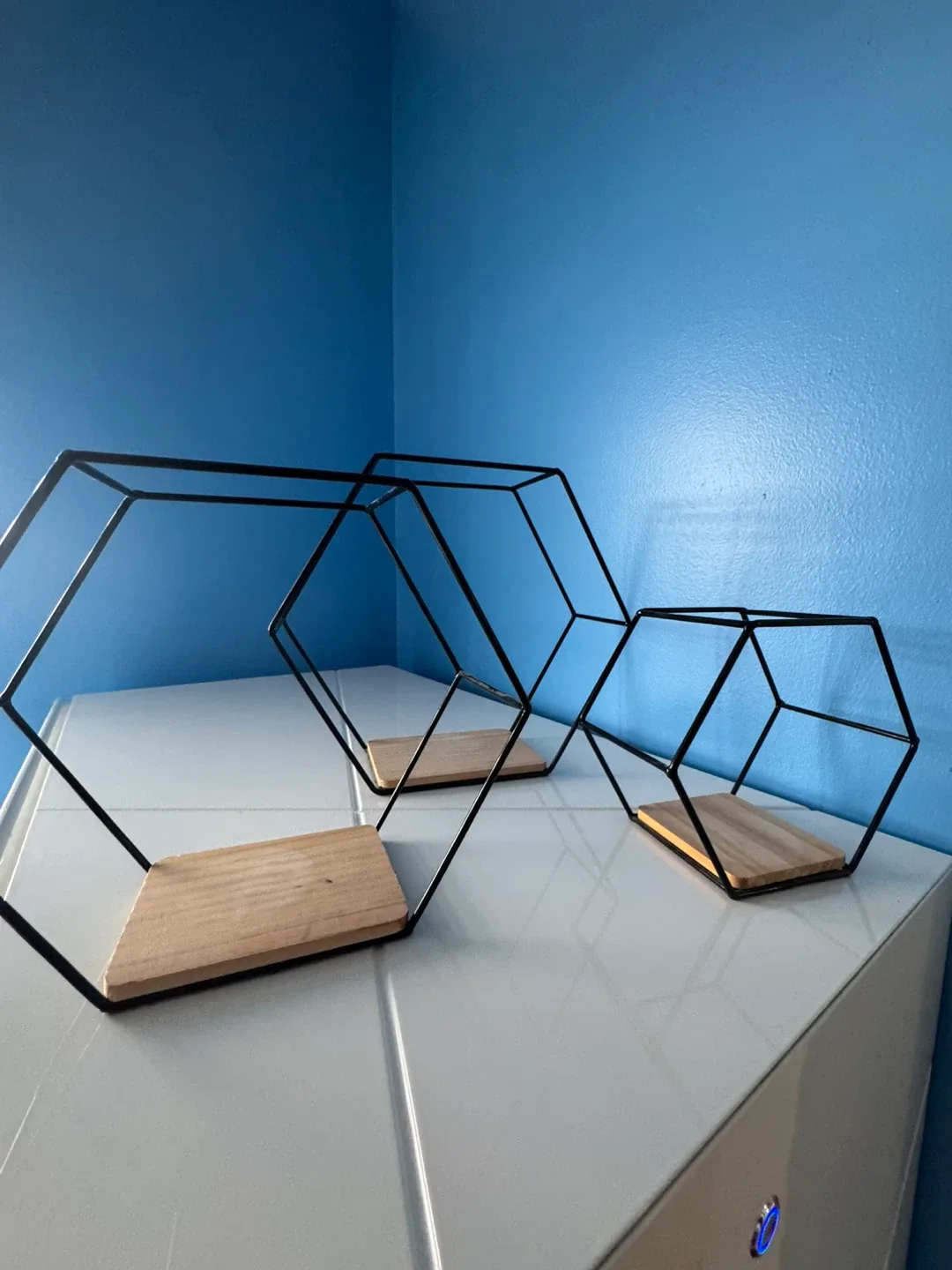 Hexagon Wall Shelves - Set of 3 image indicator(2)