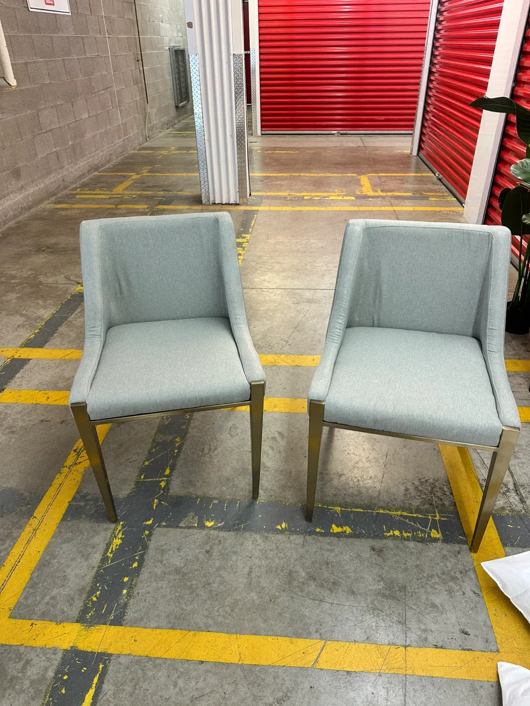 I have two Dining Chair it’s free thumbnail