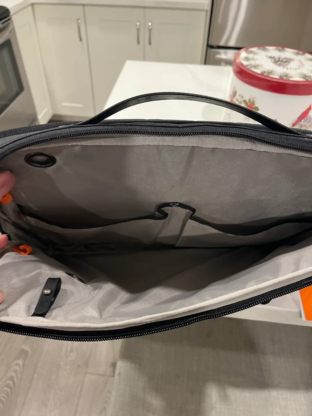 STM Myth 15" Brief - Black Laptop Bag image indicator(6)