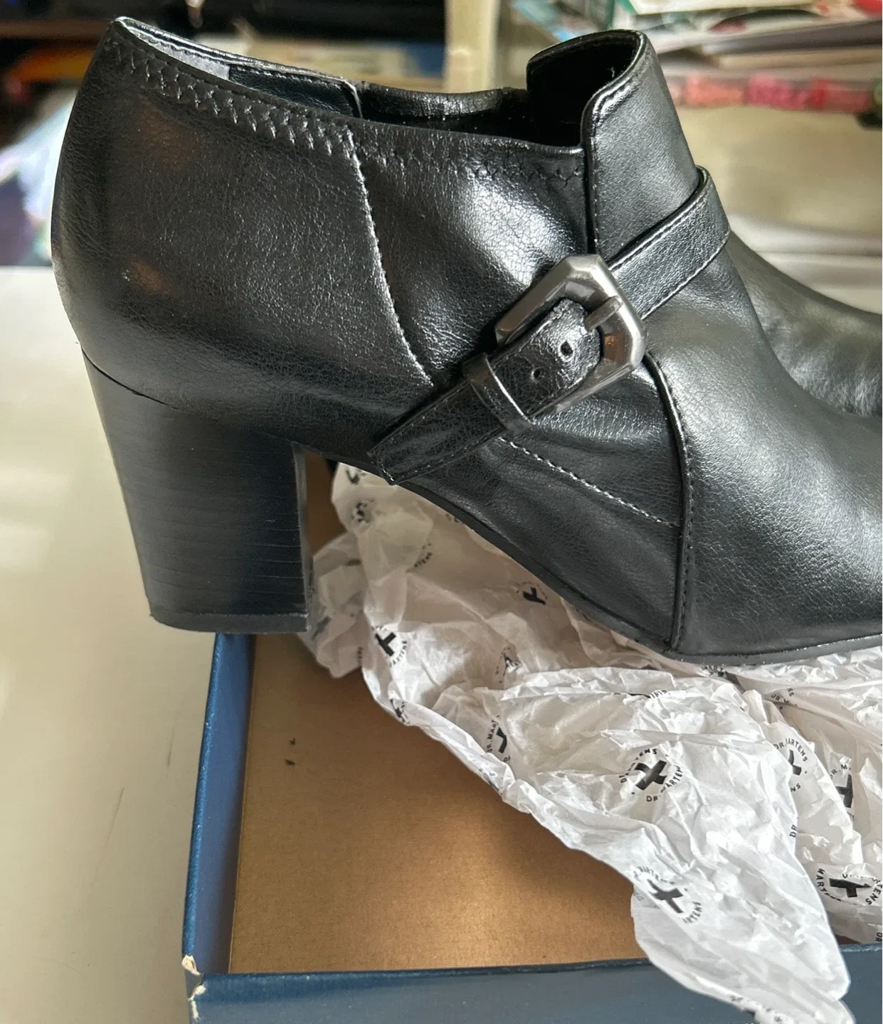 Naturalizer Black Leather Ankle Boots Size 8M image indicator(2)