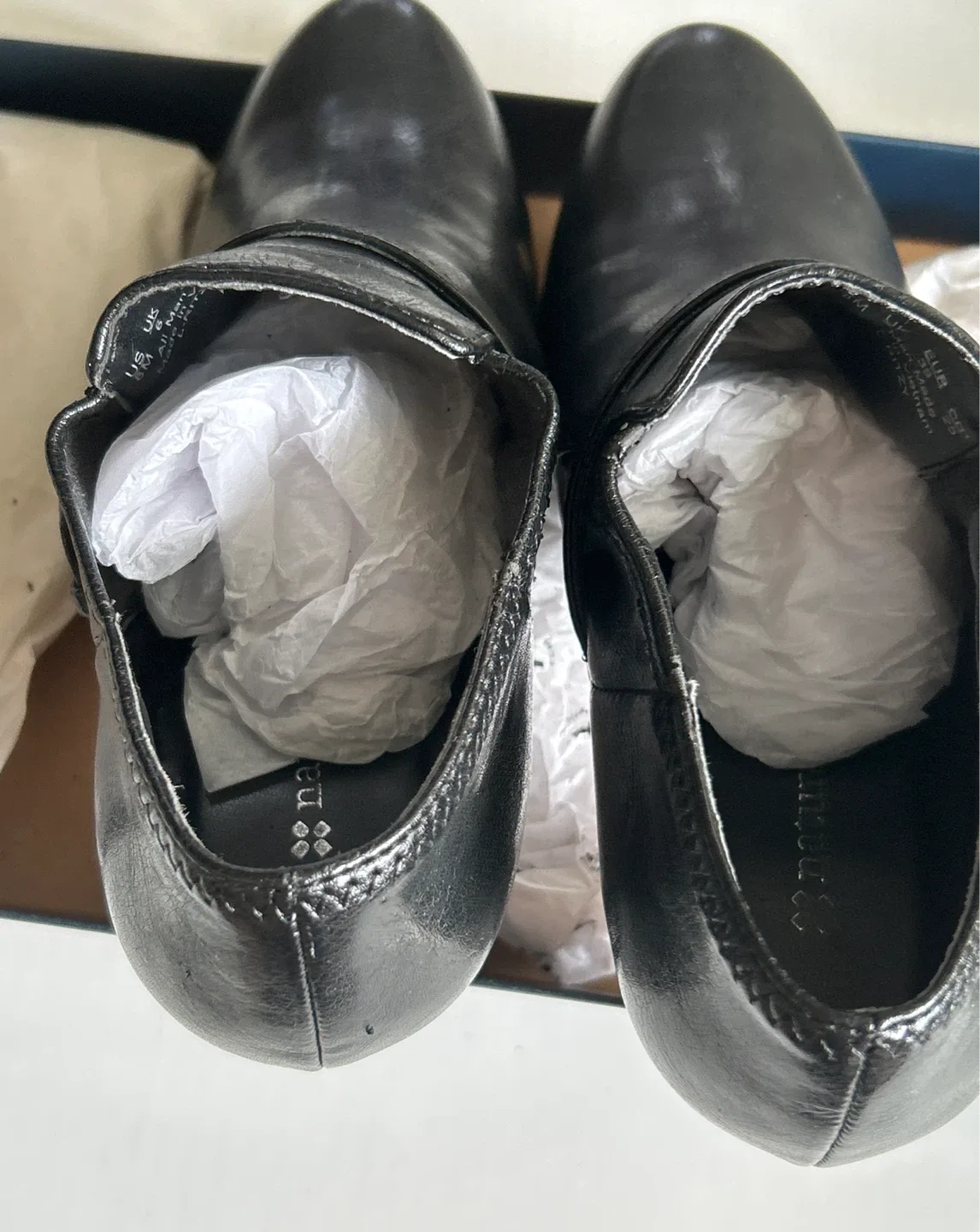 Naturalizer Black Leather Ankle Boots Size 8M image indicator(4)