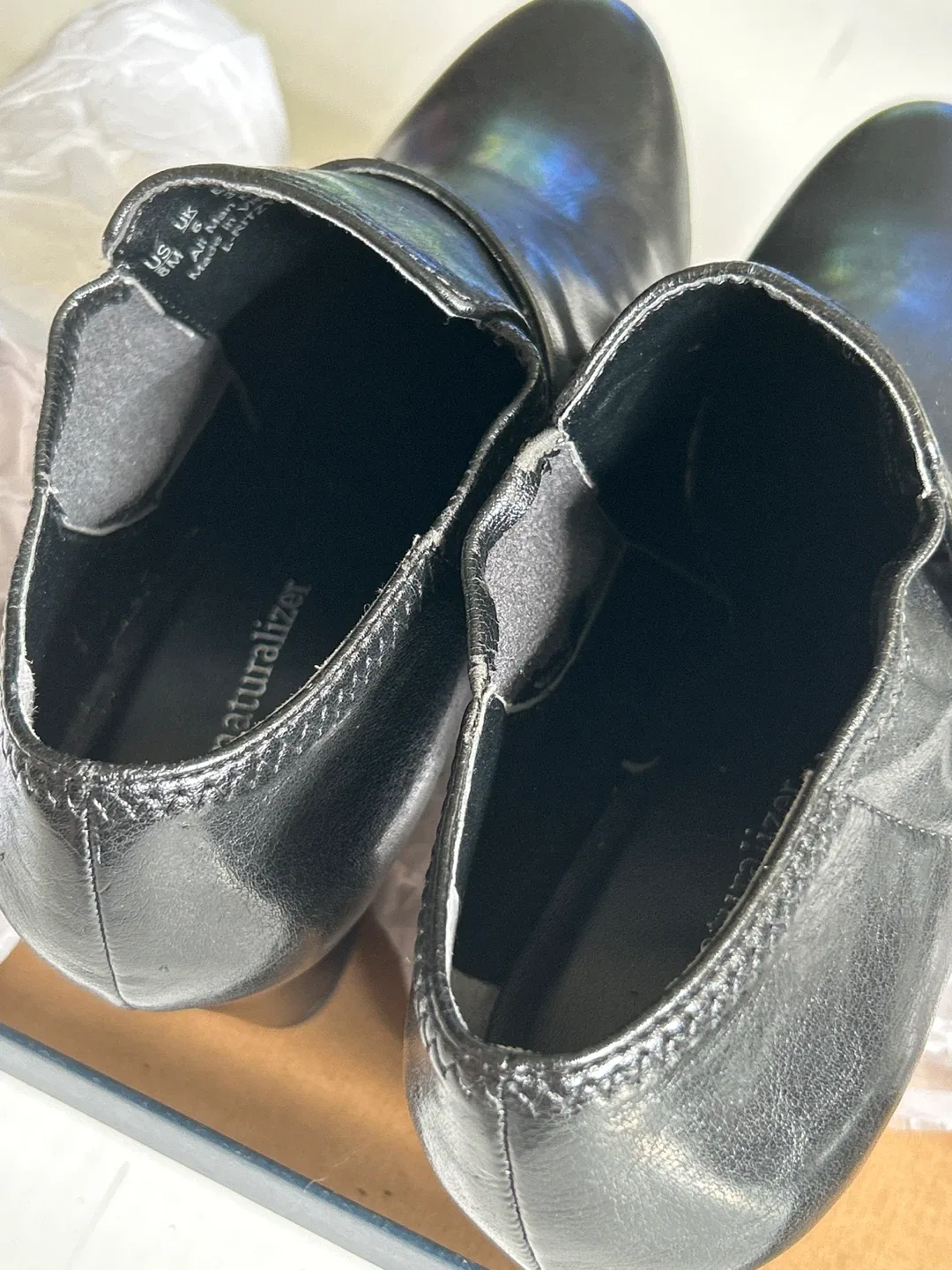 Naturalizer Black Leather Ankle Boots Size 8M image indicator(7)