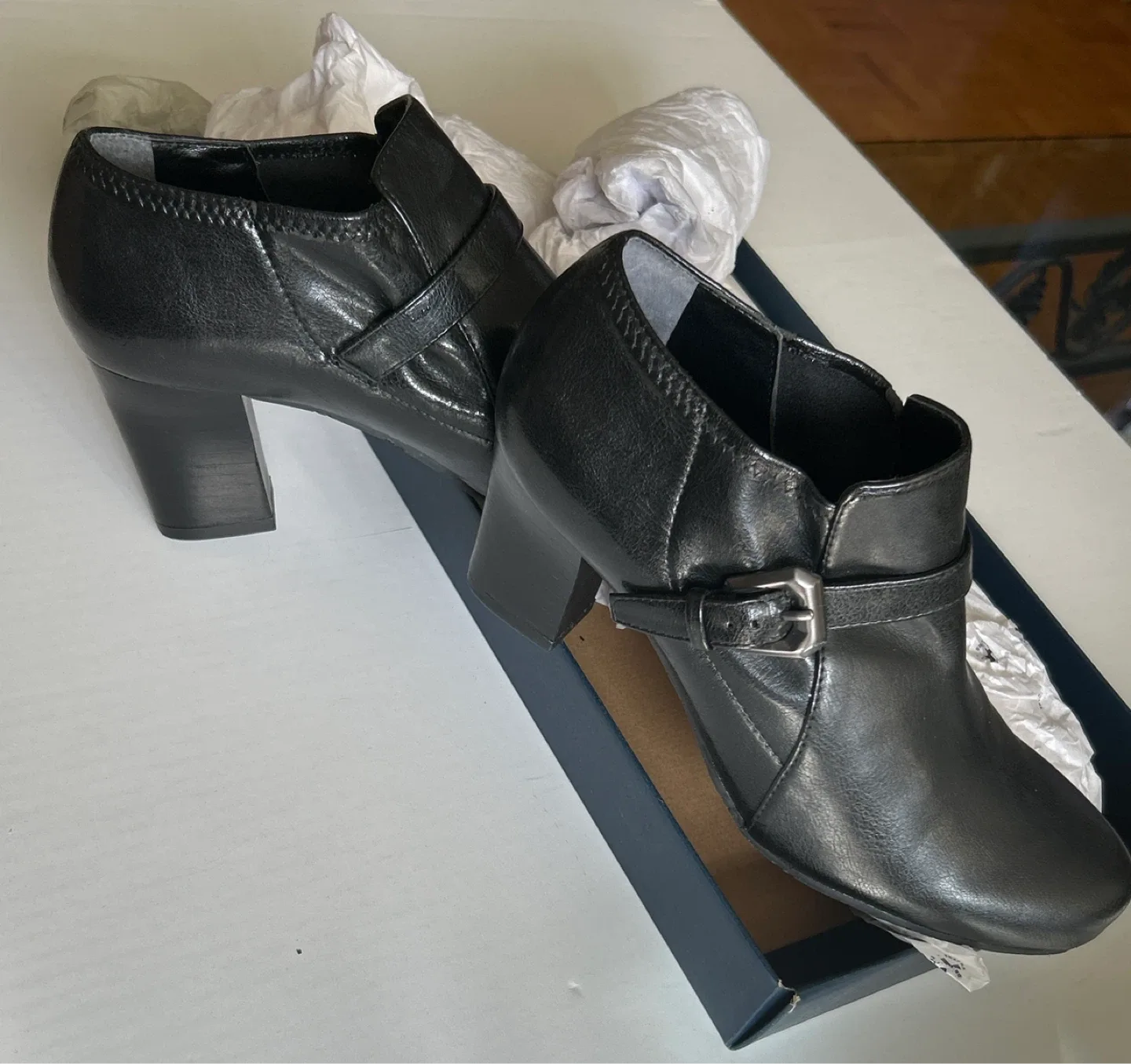 Naturalizer Black Leather Ankle Boots Size 8M image indicator(8)