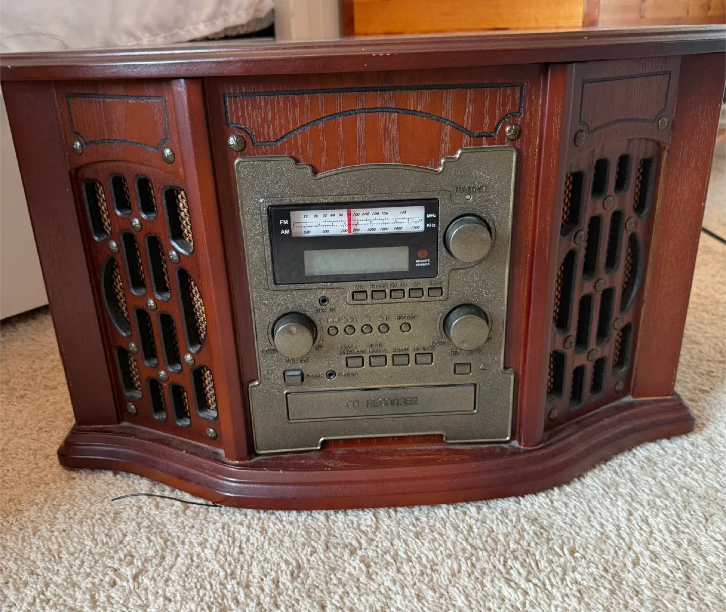 Victrola 7-in-1 Bluetooth Turntable image indicator(4)