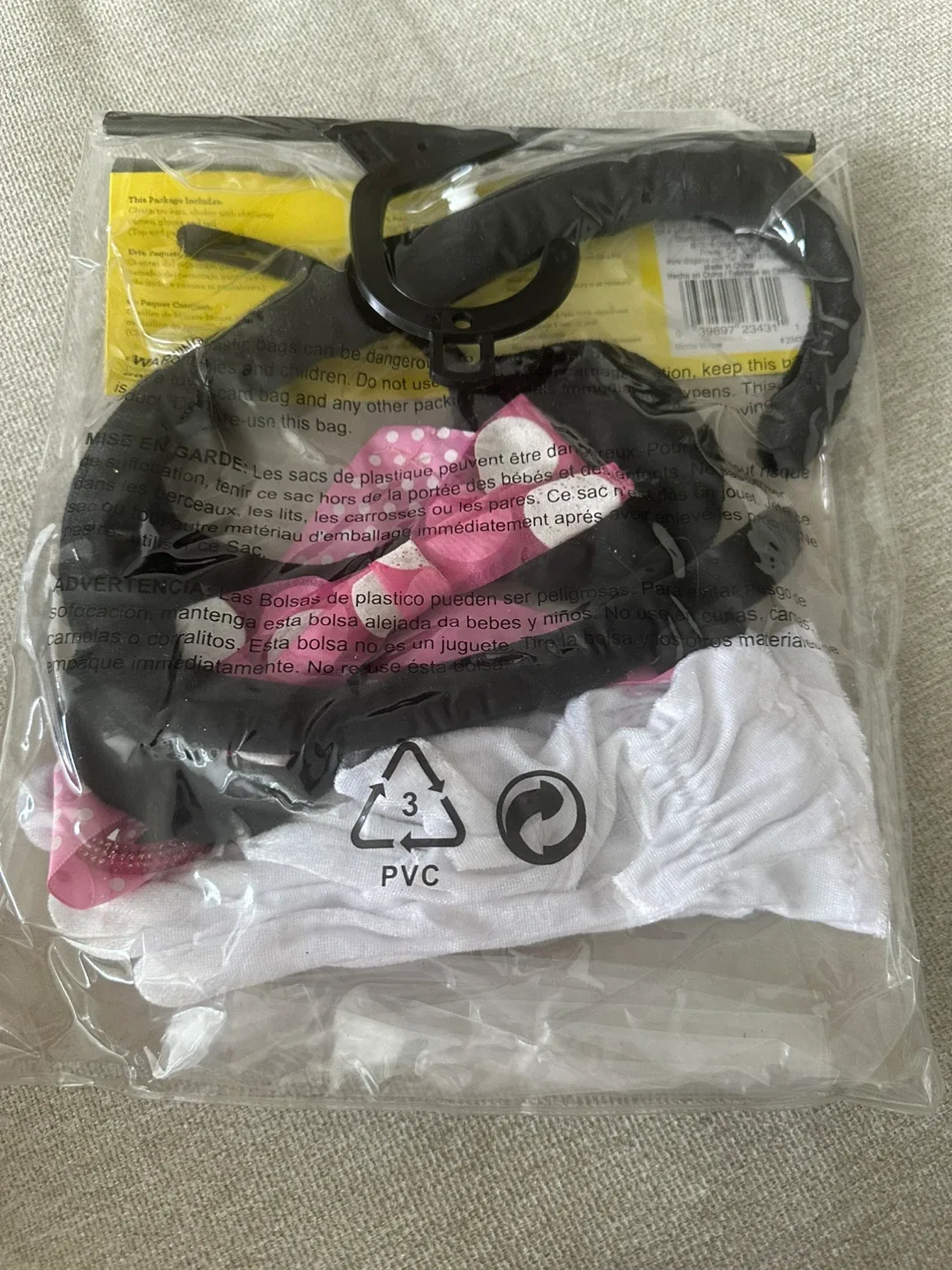 Halloween Costumes image indicator(2)