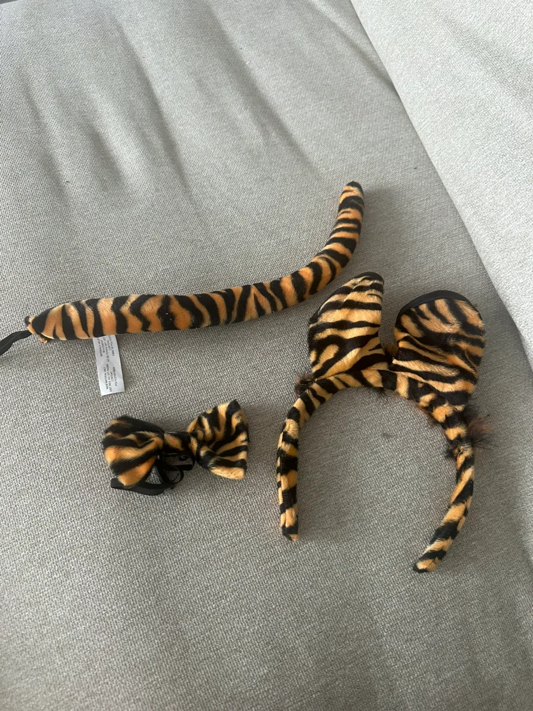 Halloween Costumes image indicator(5)