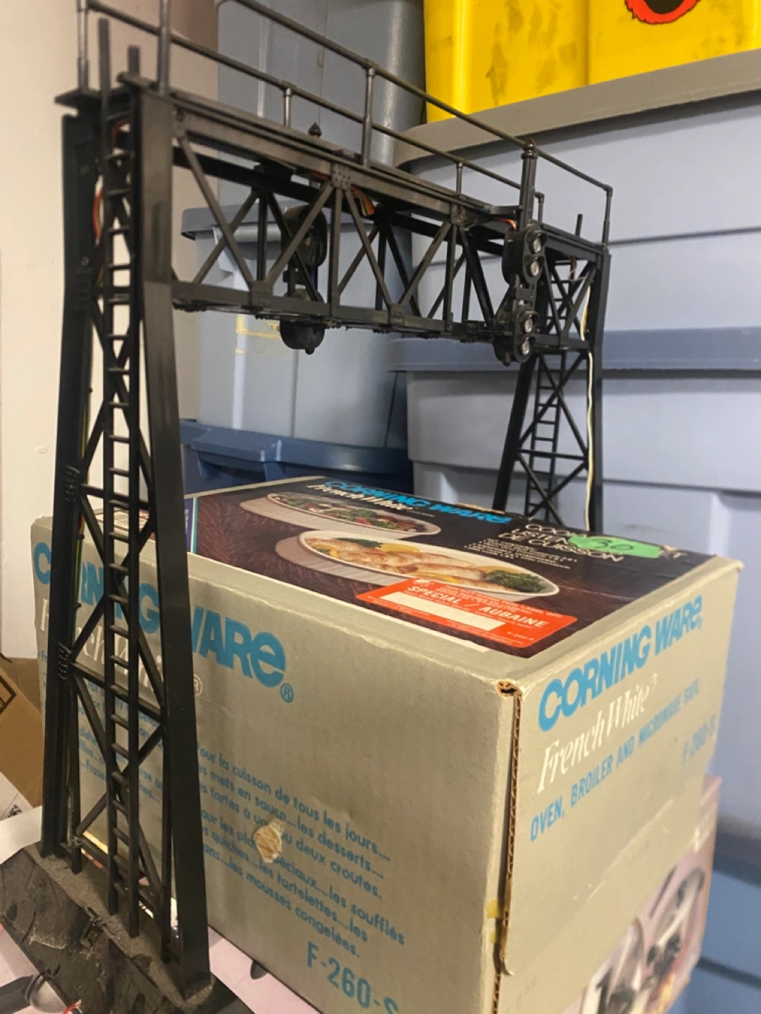 G Scale Electric Gantry Signals