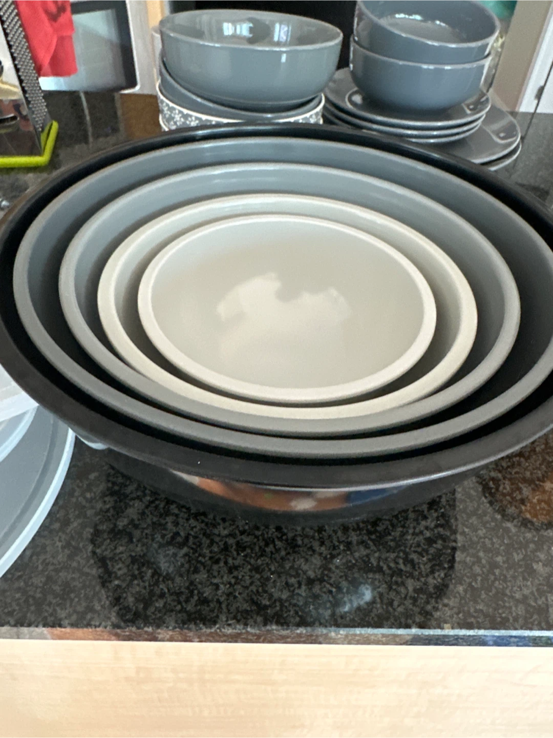 Nesting Bowls with Lids - Set of 5 - photo 2