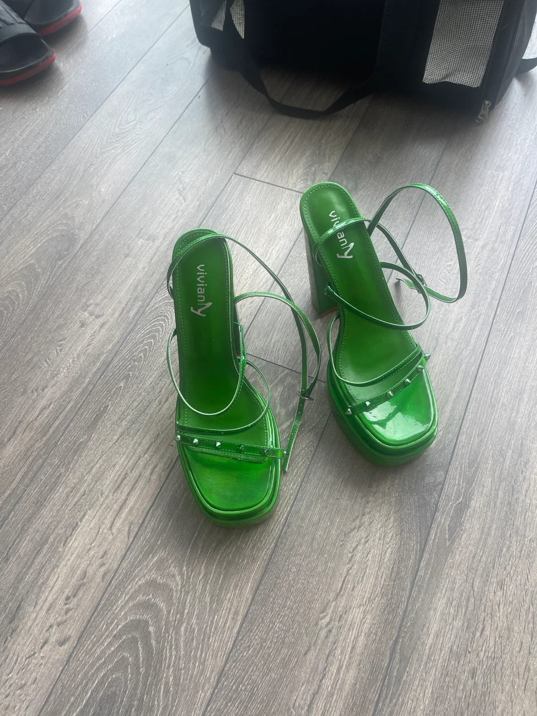 Vivianly Green Platform Heels - Size 10