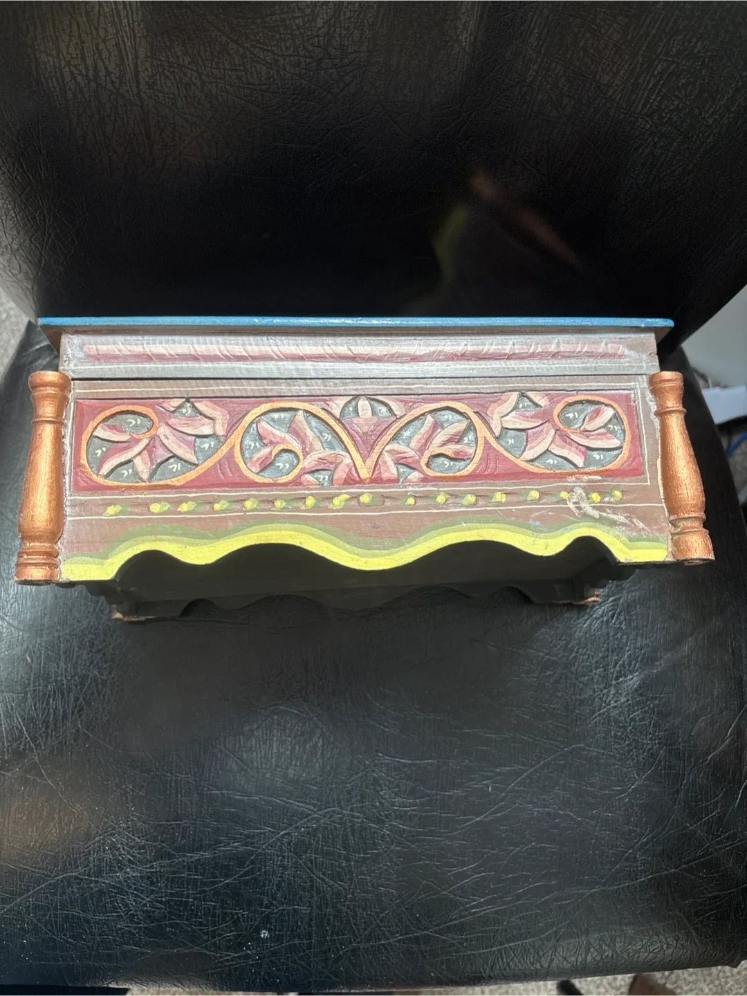 Hand Carved Wooden Tissue Box Cover image indicator(3)