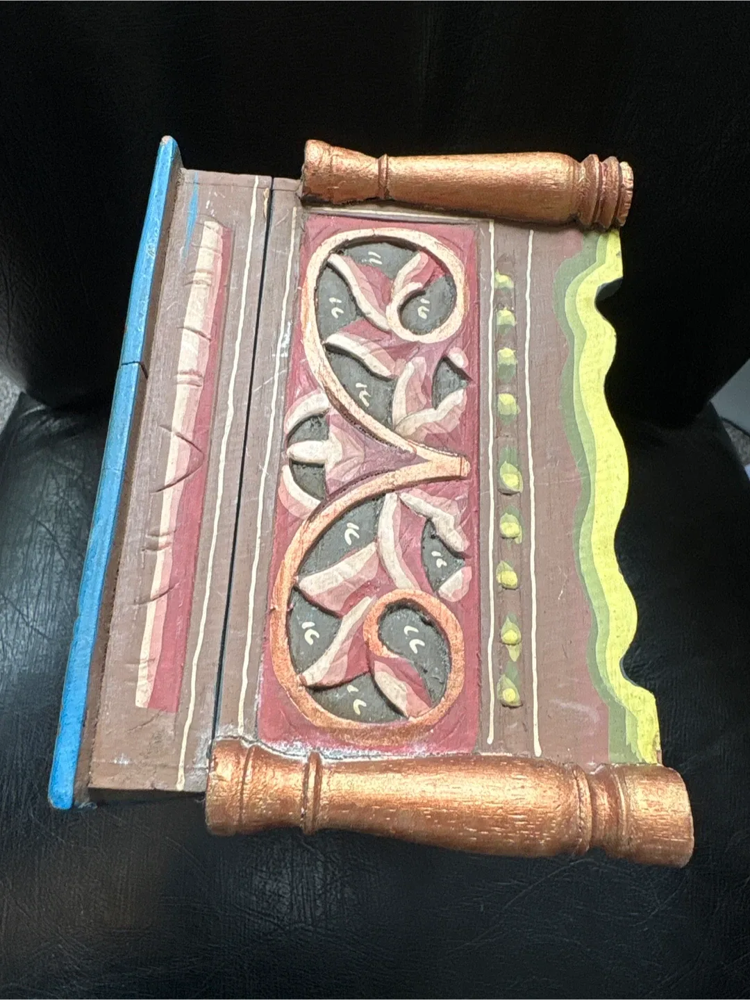 Hand Carved Wooden Tissue Box Cover image indicator(7)