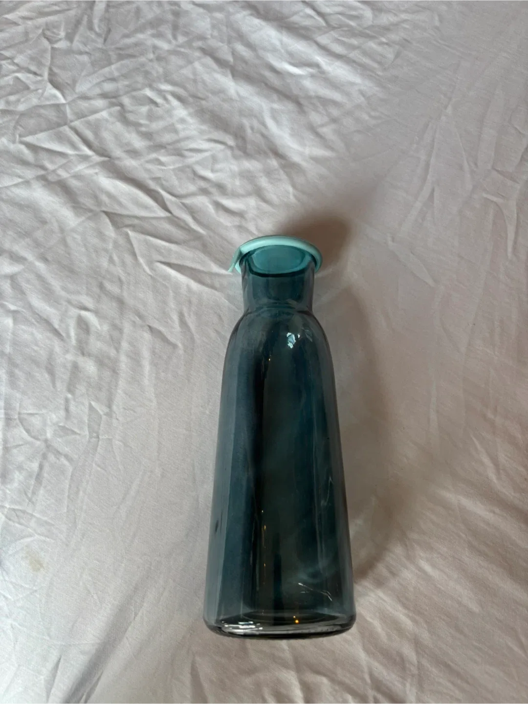 Blue Glass Carafe with Lid image indicator(2)