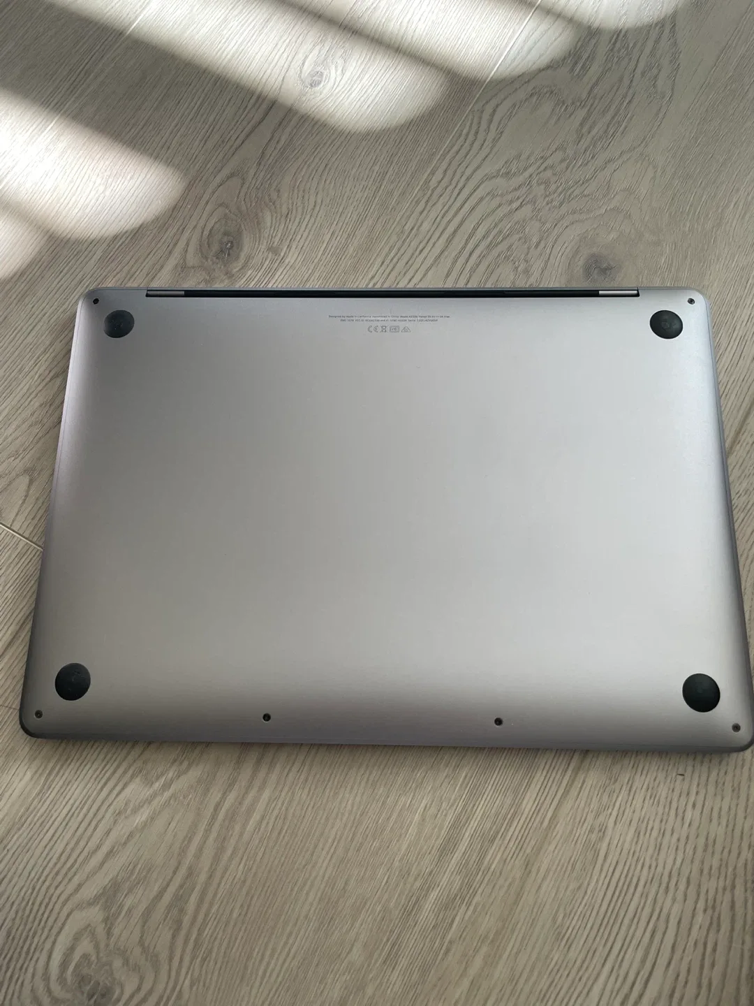 Apple MacBook Pro 13-inch M1 2020, 16GB image indicator(3)