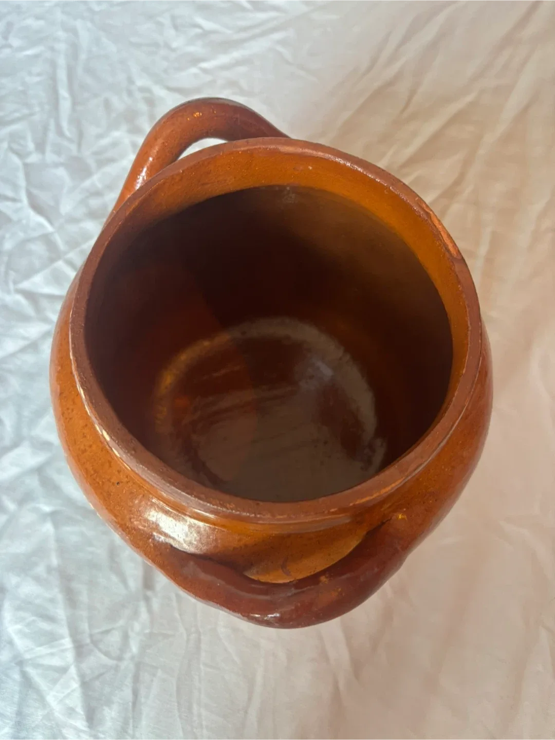 Handmade Clay Pot with Handles image indicator(4)