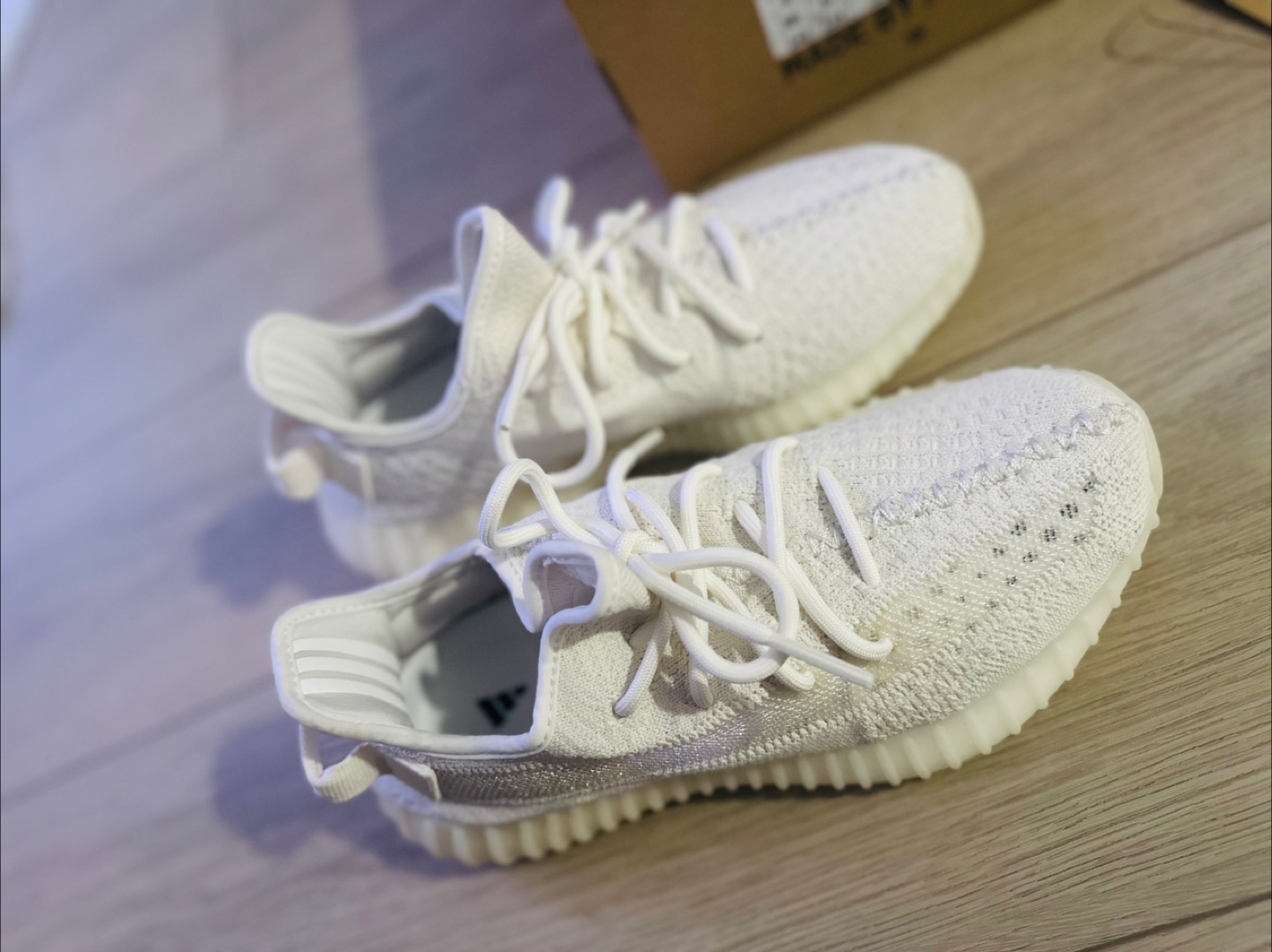 Adidas Yeezy Boost 350 V2 Bone White Size 6 US - photo 3