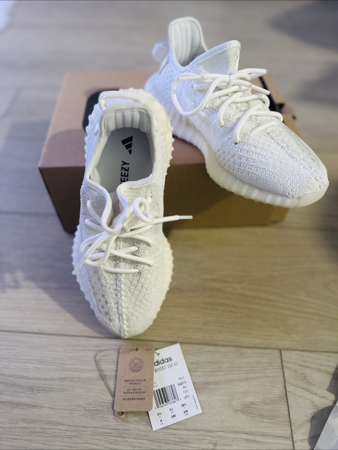 Adidas Yeezy Boost 350 V2 Bone White Size 6 US - photo 2