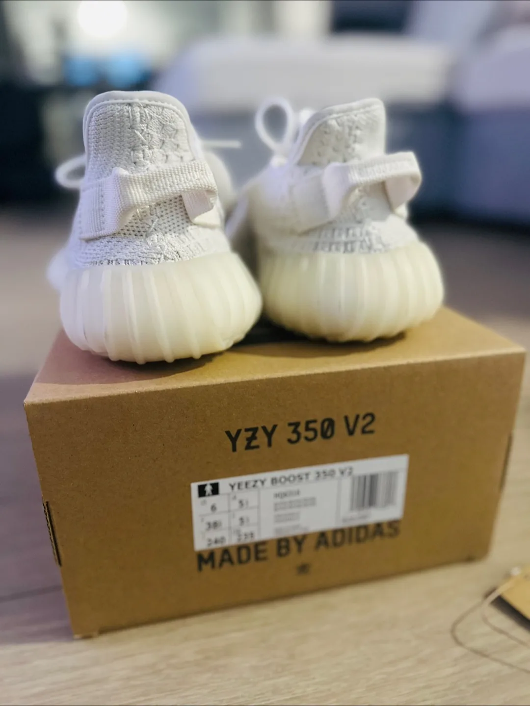 Adidas Yeezy Boost 350 V2 Bone White Size 6 US image indicator(7)