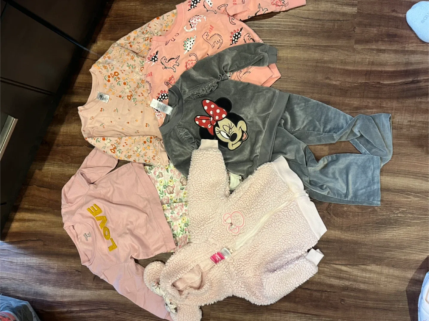 Girls 24mo/2T bundle (7 items) thumbnail