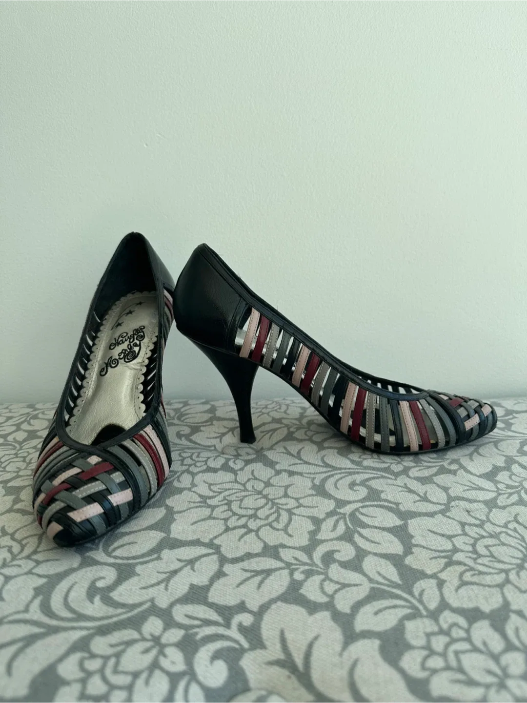 Heels in Woven Leather image indicator(2)