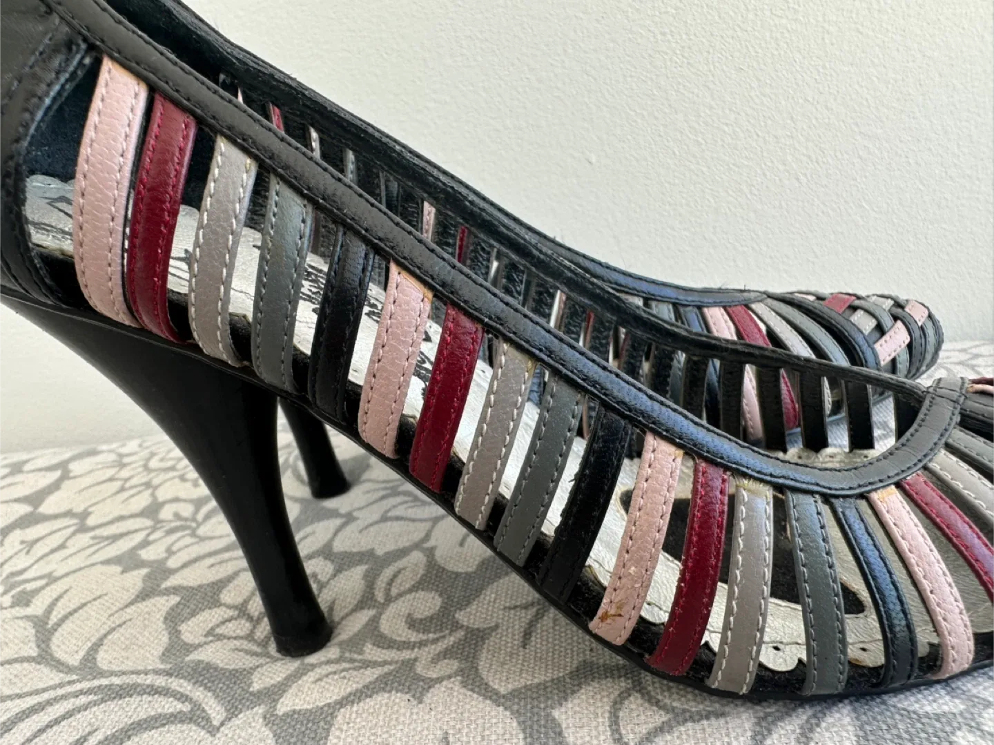 Heels in Woven Leather image indicator(6)