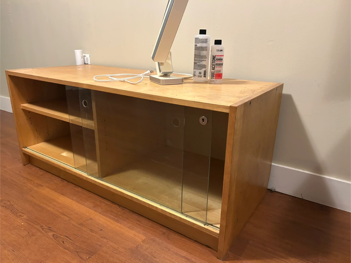 Light Wood TV Stand/Media Console