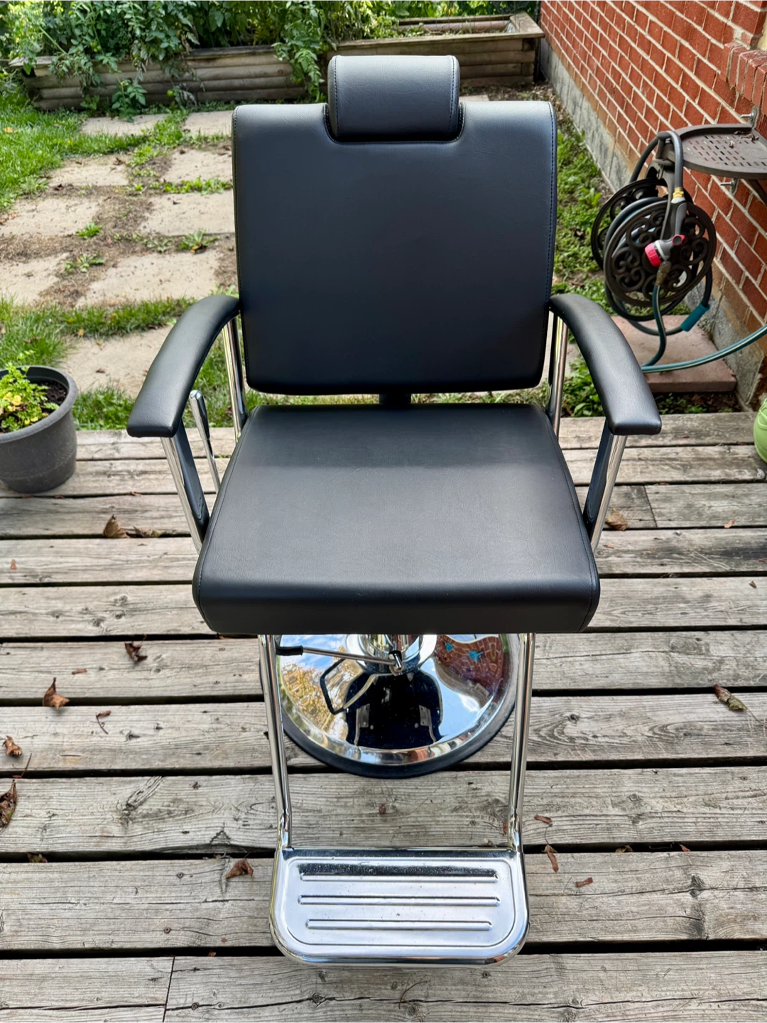 Salon / Barber chair for sale - photo 3