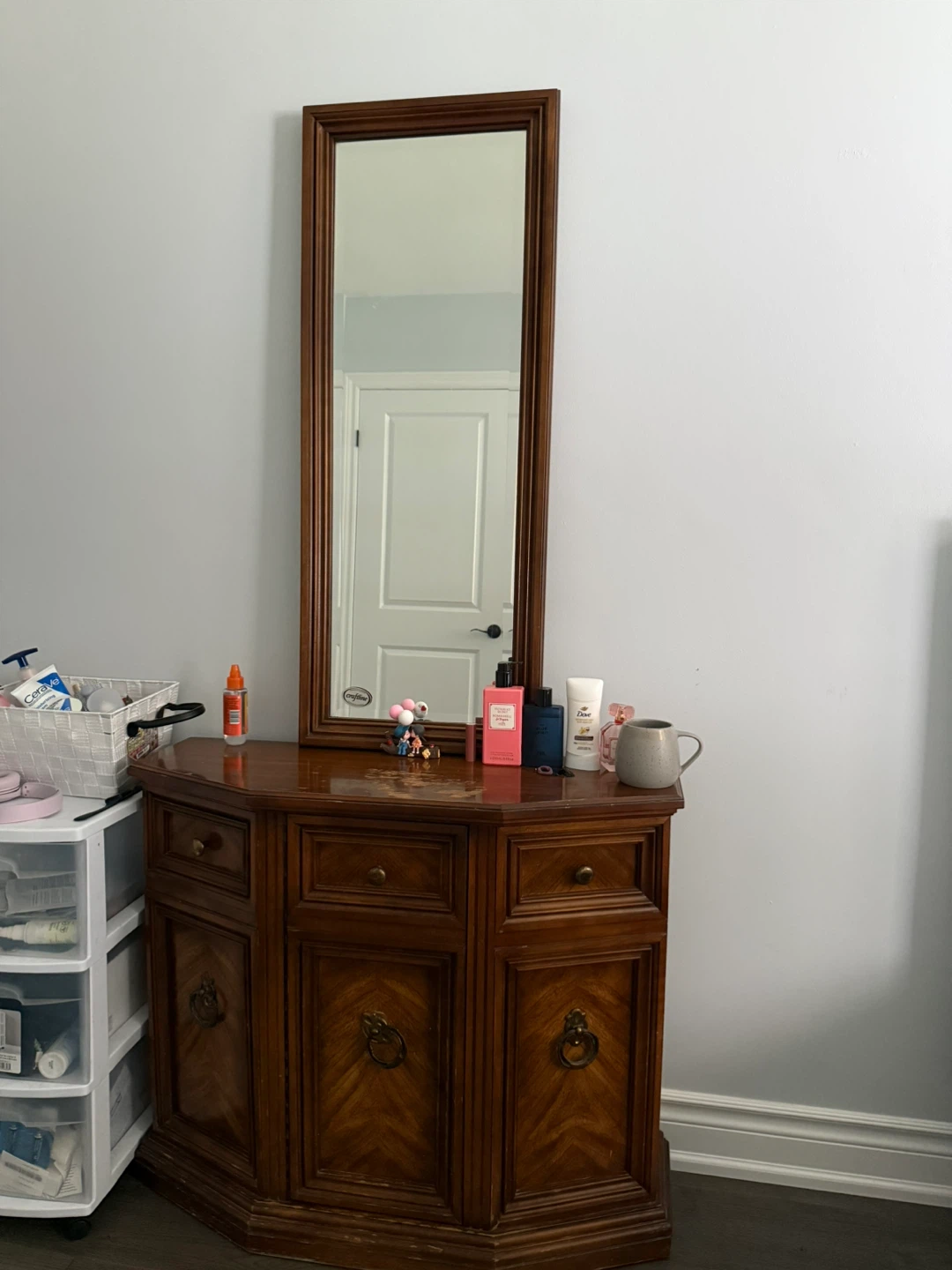 Wooden Vanity Table with Mirror