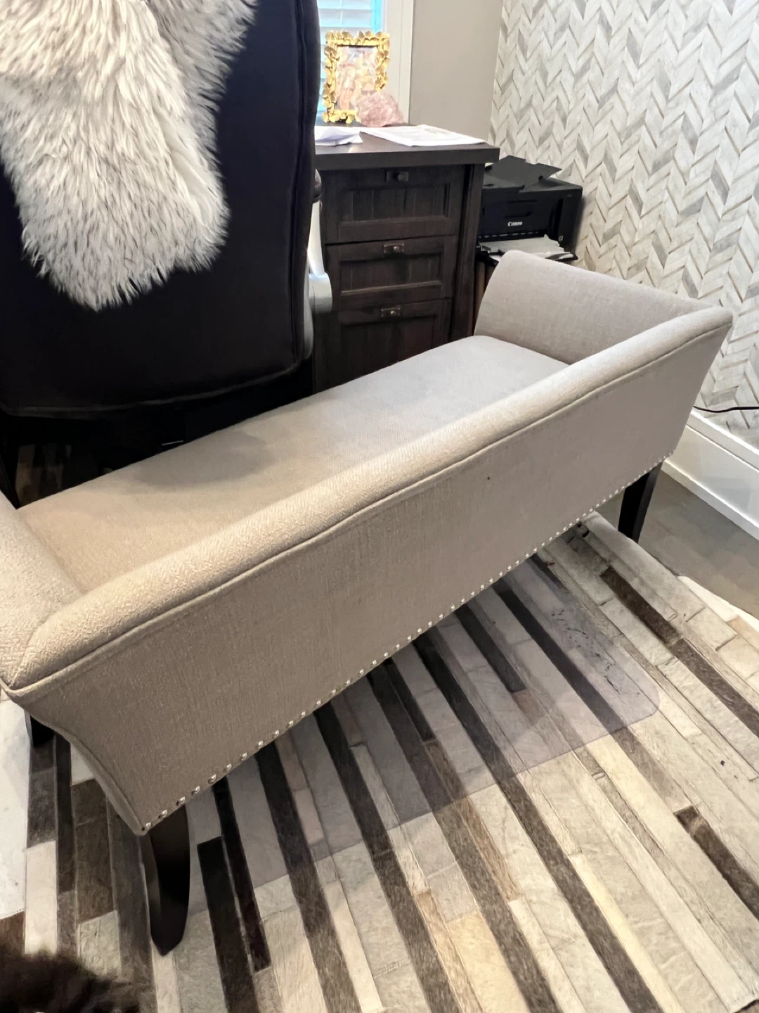 Upholstered Settee Bench - photo 3