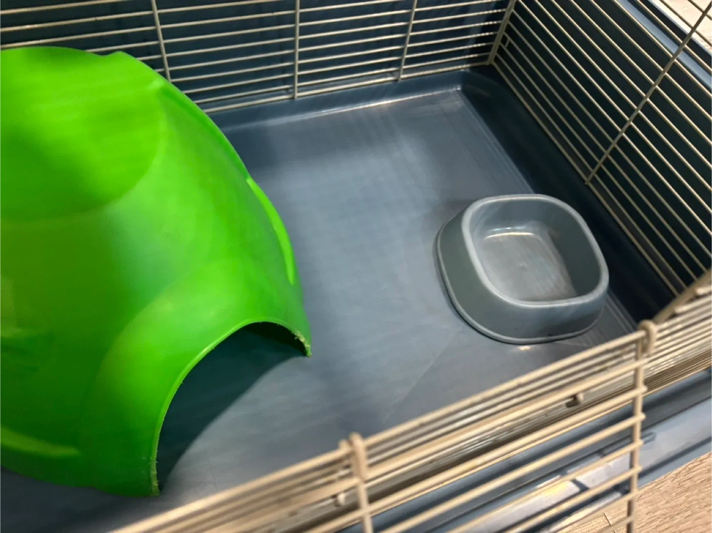 Small animal cage and accessories image indicator(5)