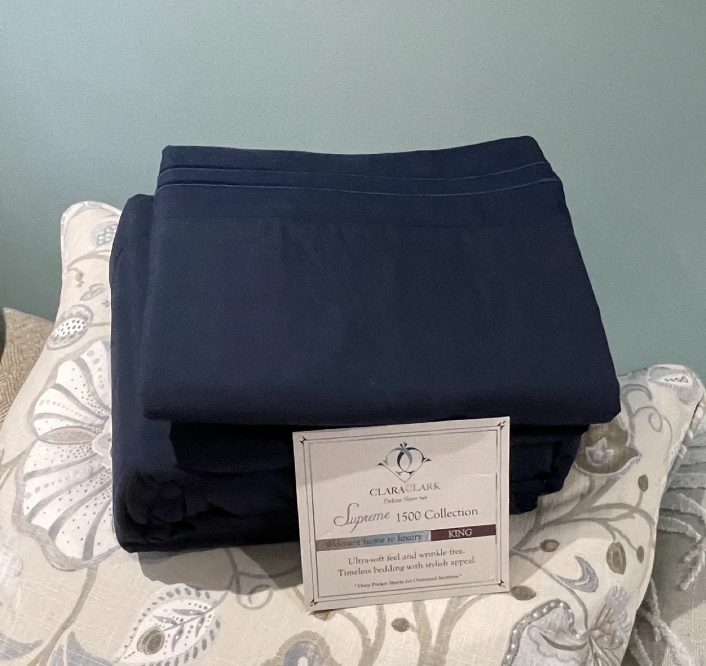 Clara Clark Supreme 1500 Collection King Sheet Set image indicator(3)