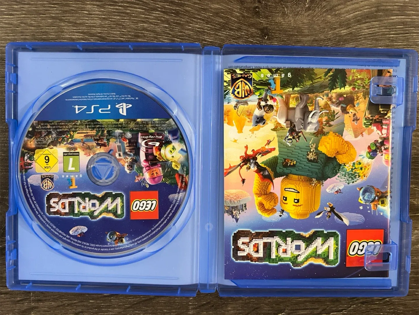 LEGO Worlds PS4 Game image indicator(3)