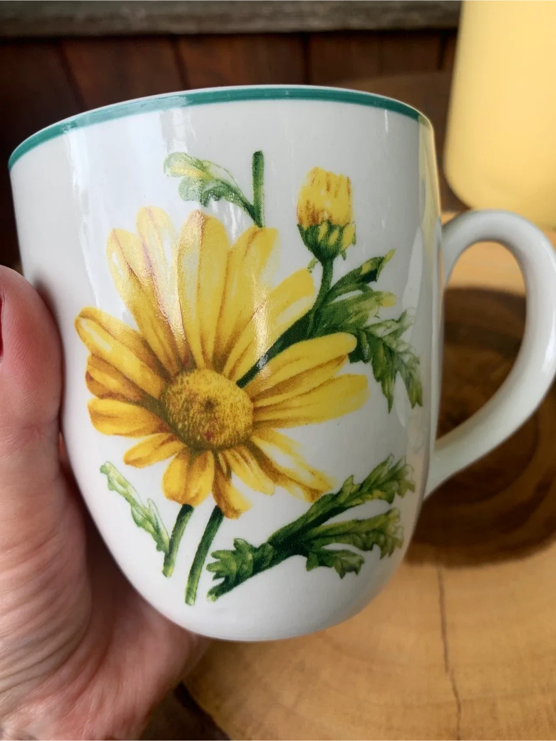 Thomson Pottery Floral Mugs image indicator(5)