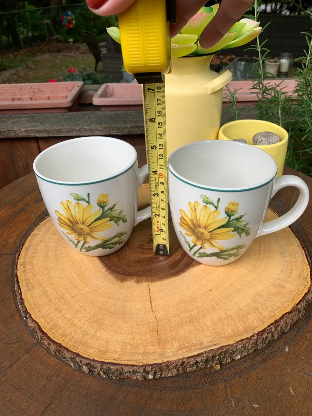 Thomson Pottery Floral Mugs image indicator(9)