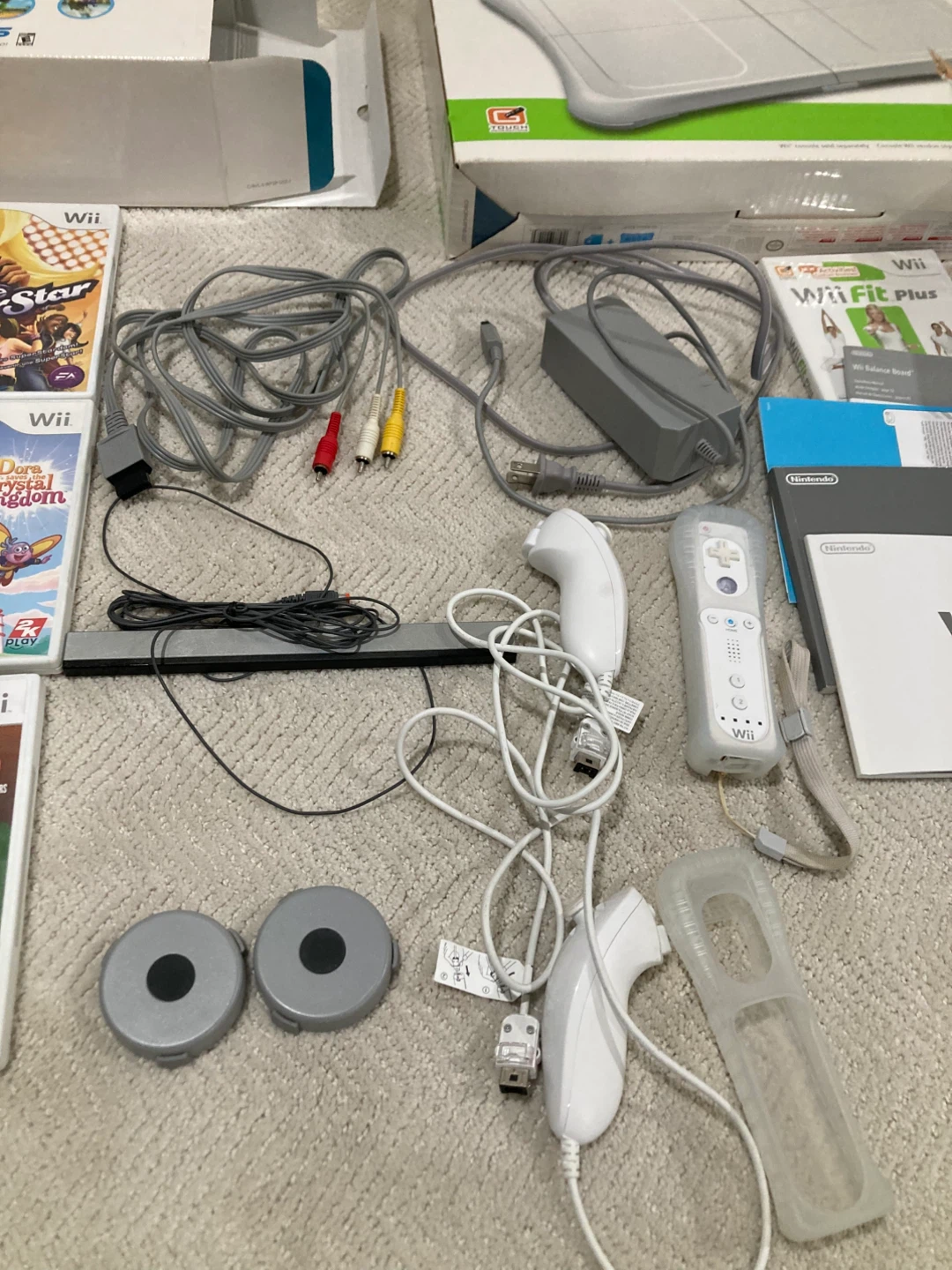 Nintendo Wii Console with Wii Fit & 21 Games - Mahogany SE - photo 2