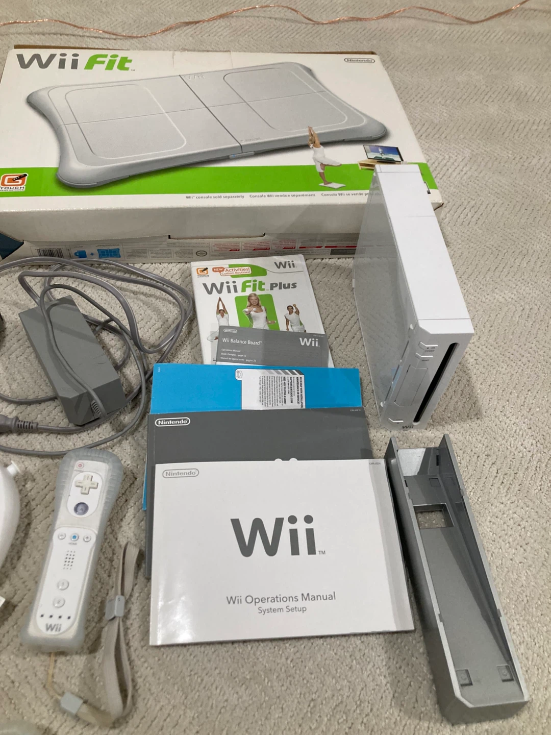 Nintendo Wii Console with Wii Fit & 21 Games - Mahogany SE - photo 3