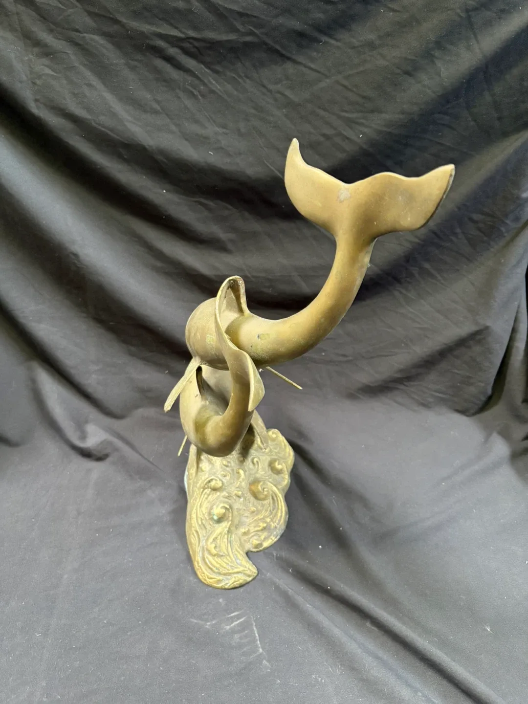Brass Dolphin Sculpture image indicator(6)