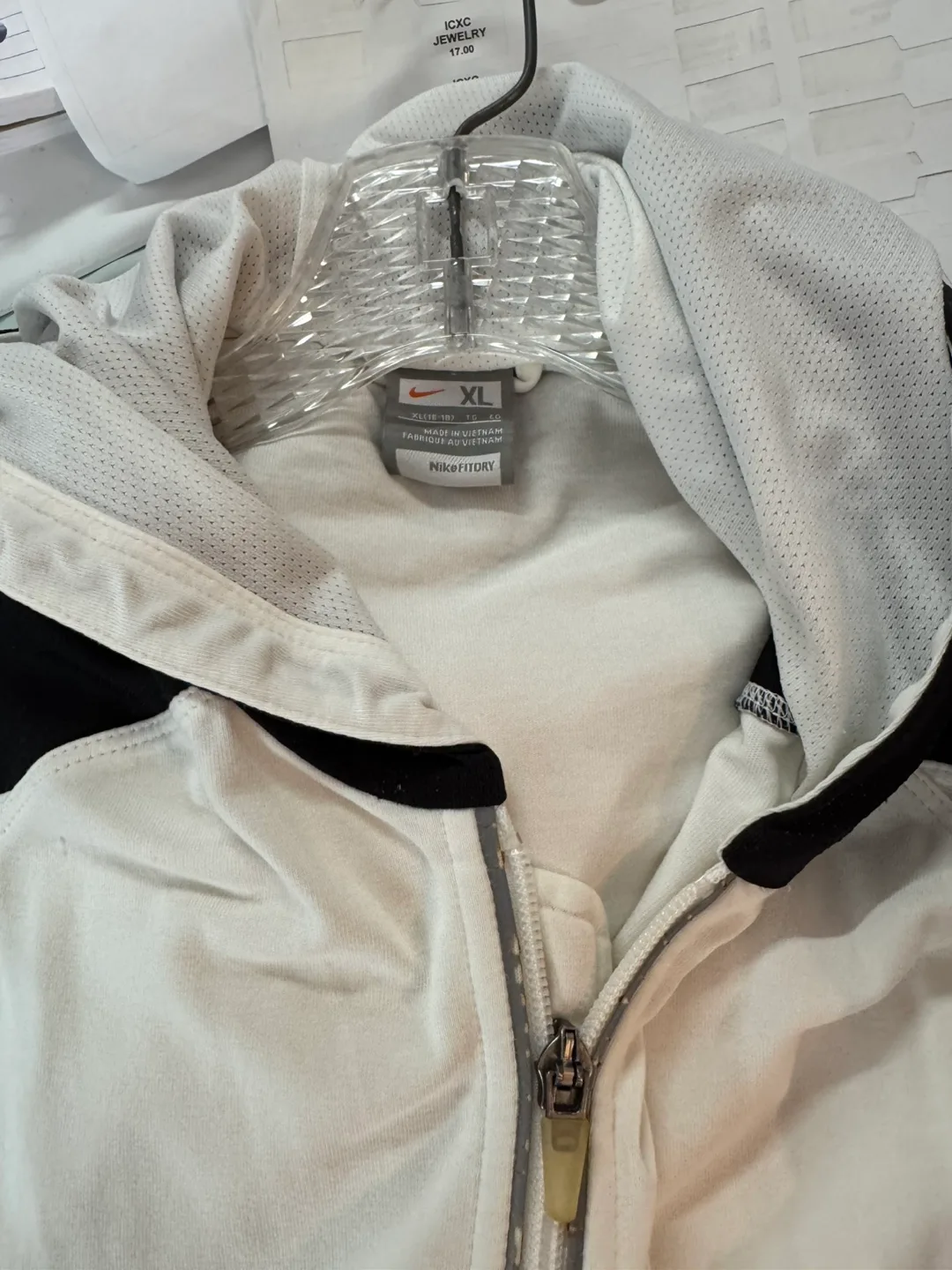 🧡Nike White & Black Track Jacket XL image indicator(2)