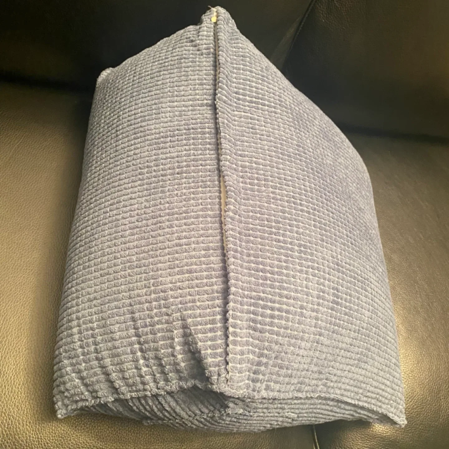Blue Wedge Pillow with Pocket 🧡 image indicator(6)