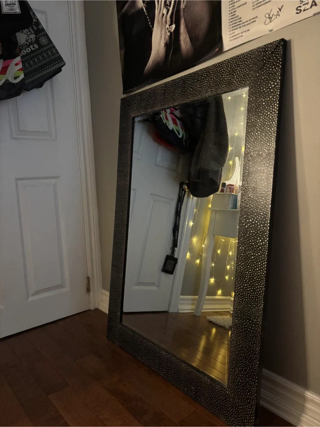 Large Decorative Wall Mirror image indicator(2)