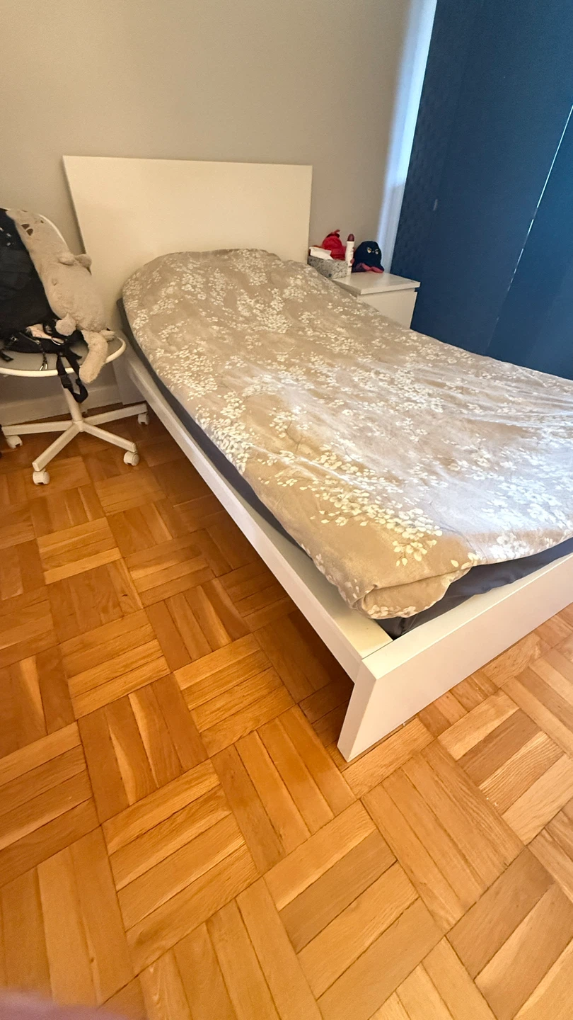 IKEA MALM Twin Bed Frame - White - photo 3