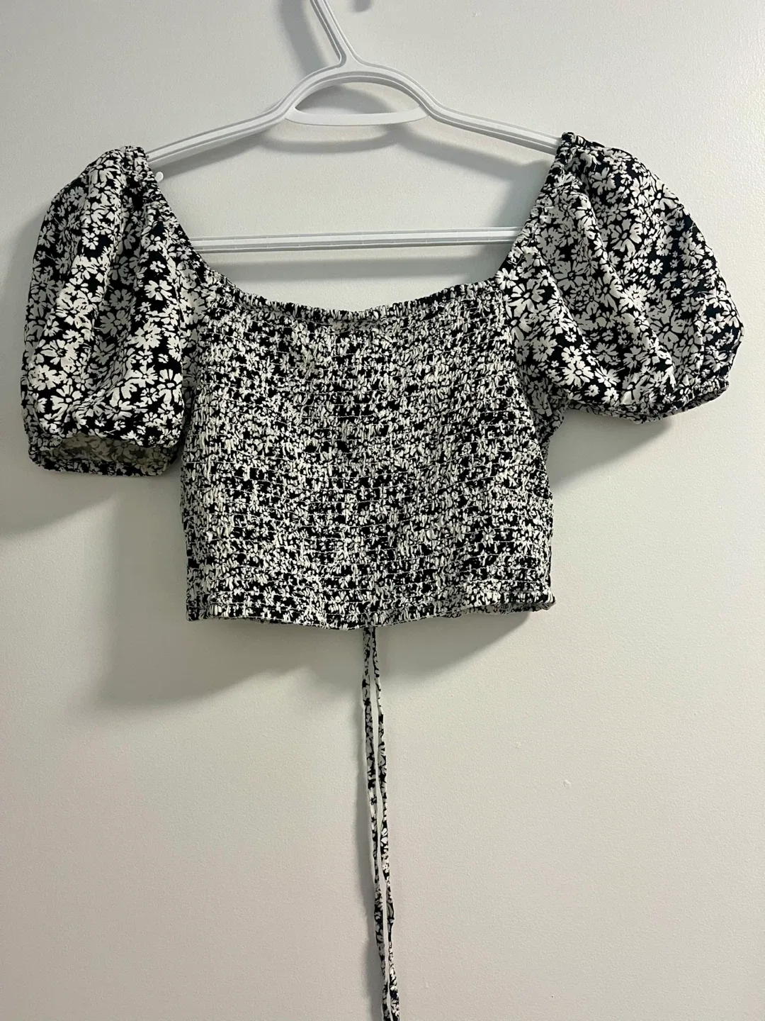 Jaycee  Floral Smocked Top - Size S image indicator(3)