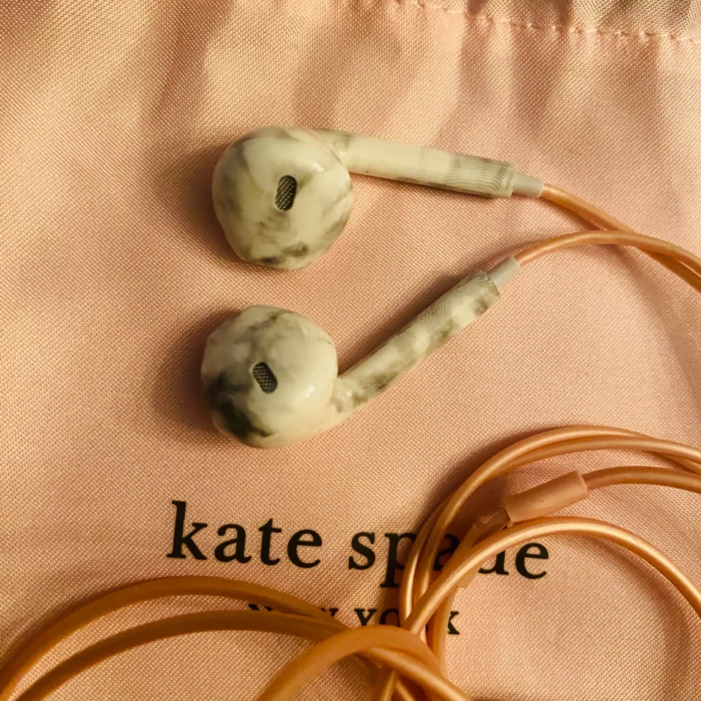 Pink/Grey Earbuds with Pouch 🧡 image indicator(2)