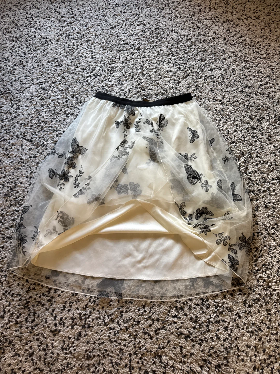 Metrowear Butterfly Skirt - Size L - photo 2